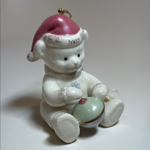 Lenox 2007 Teddy with Pink Hat - Picture 4 of 12